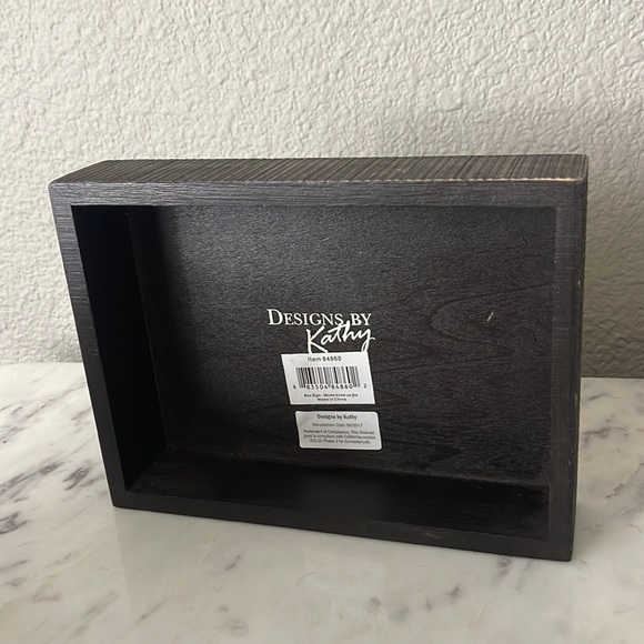 Wooden box sign Art/Decor - Picture 2 of 3